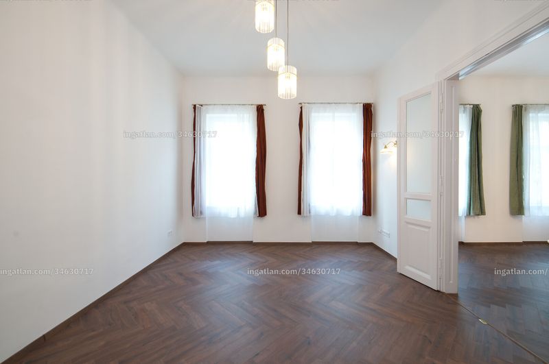 Vörösmarty utca 75.