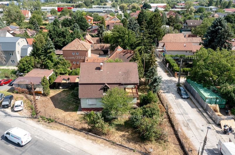 Érd, Elvira utca 1.